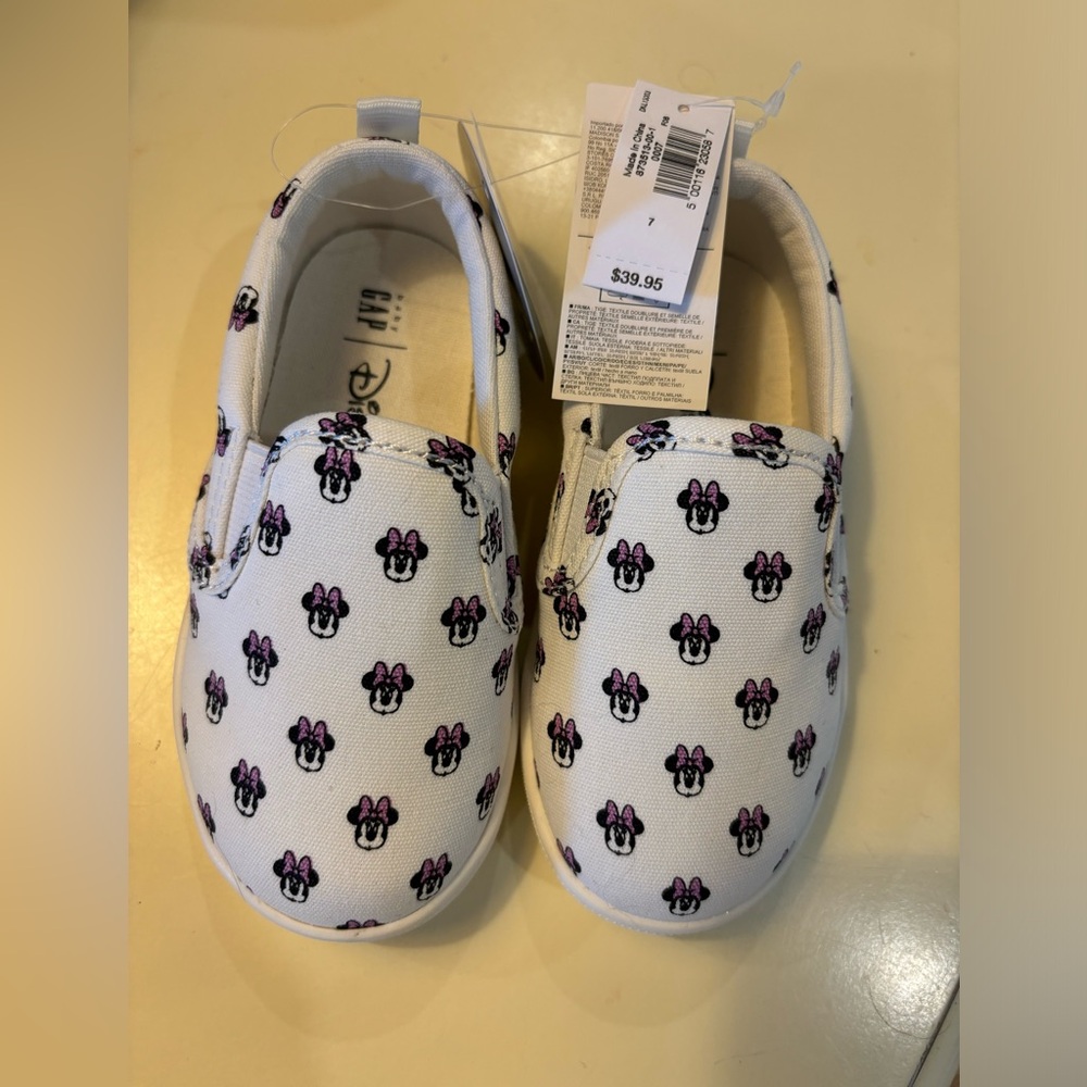 NWT Toddler Slip Ons Minnie Mouse Size 7